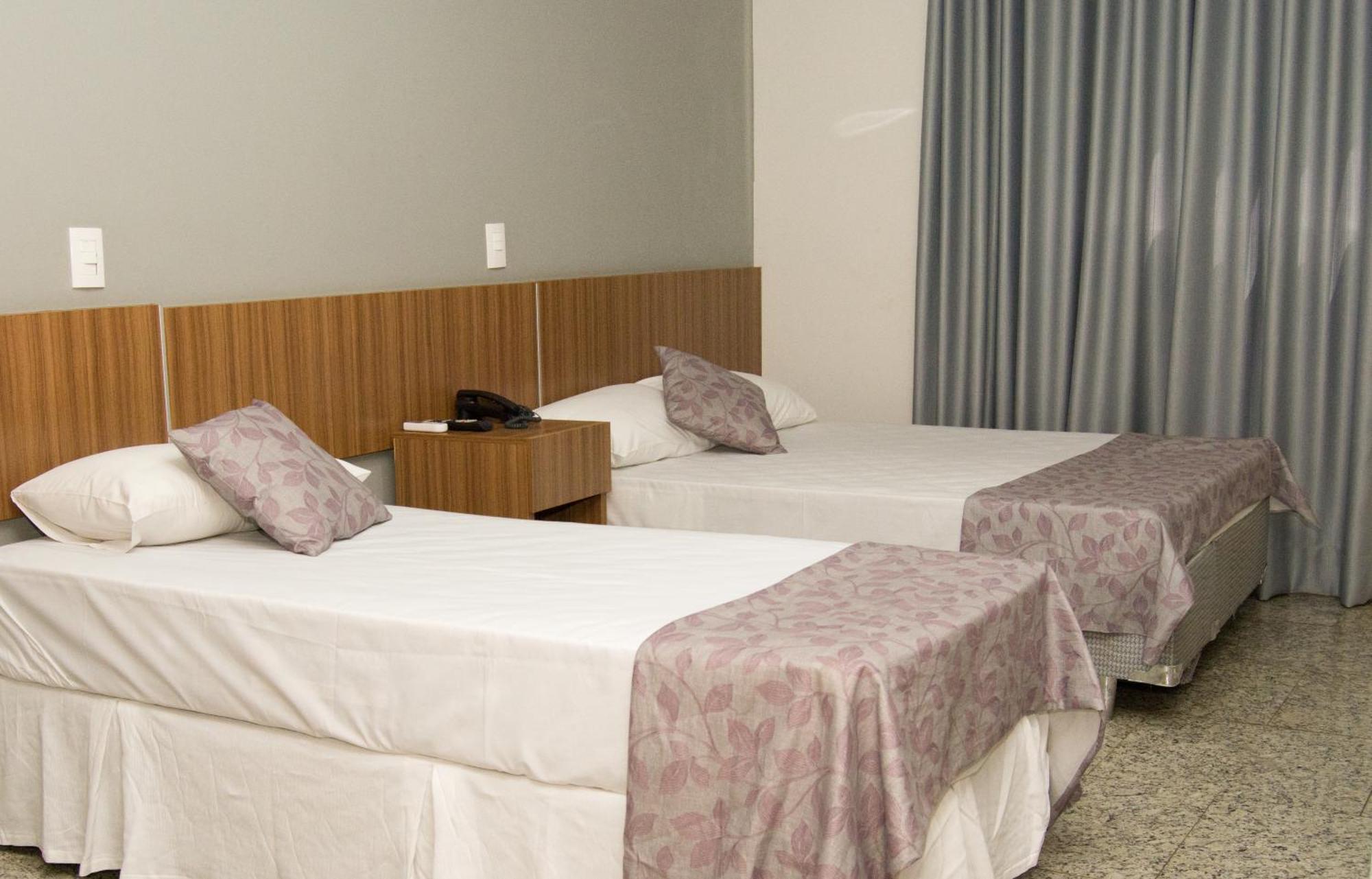 Bombonato Hotel - Facil Acesso Ao Aeroporto E Parque De Exposicoes Abcz Uberaba Ngoại thất bức ảnh