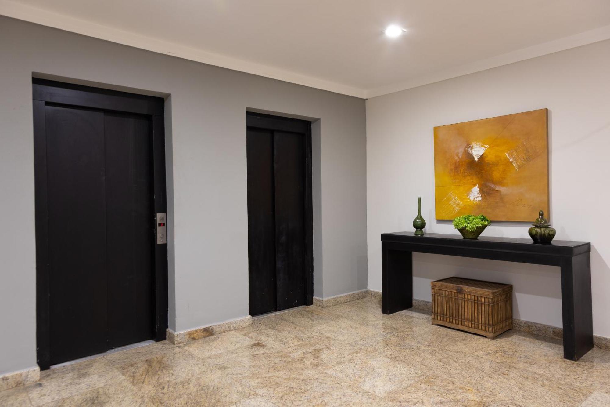 Bombonato Hotel - Facil Acesso Ao Aeroporto E Parque De Exposicoes Abcz Uberaba Ngoại thất bức ảnh