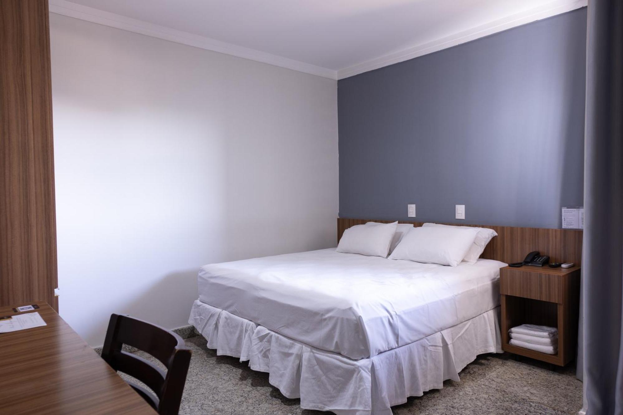 Bombonato Hotel - Facil Acesso Ao Aeroporto E Parque De Exposicoes Abcz Uberaba Ngoại thất bức ảnh