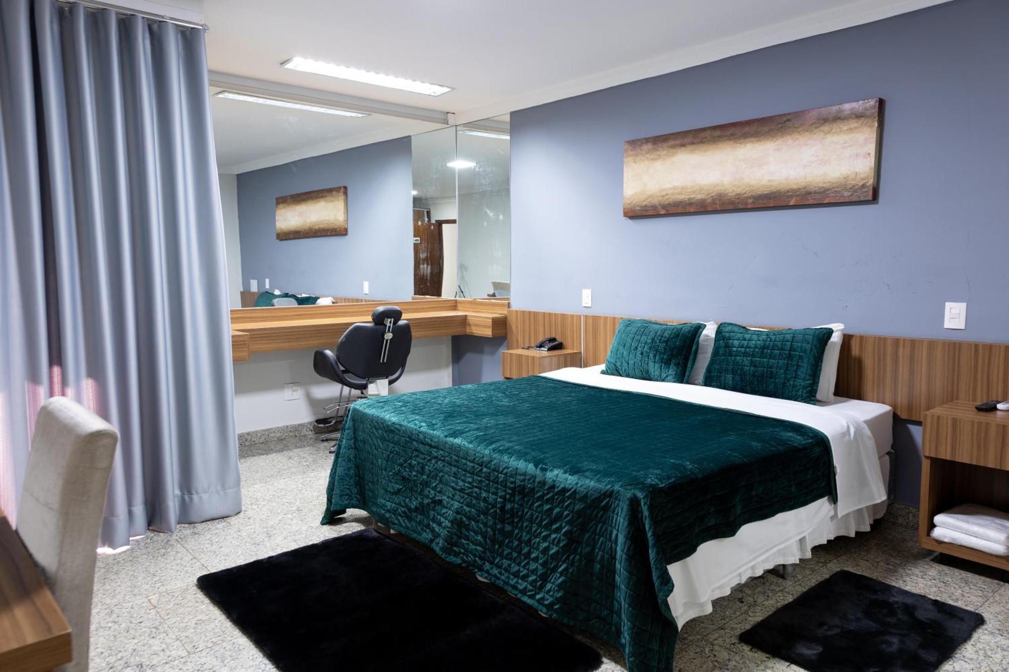 Bombonato Hotel - Facil Acesso Ao Aeroporto E Parque De Exposicoes Abcz Uberaba Ngoại thất bức ảnh
