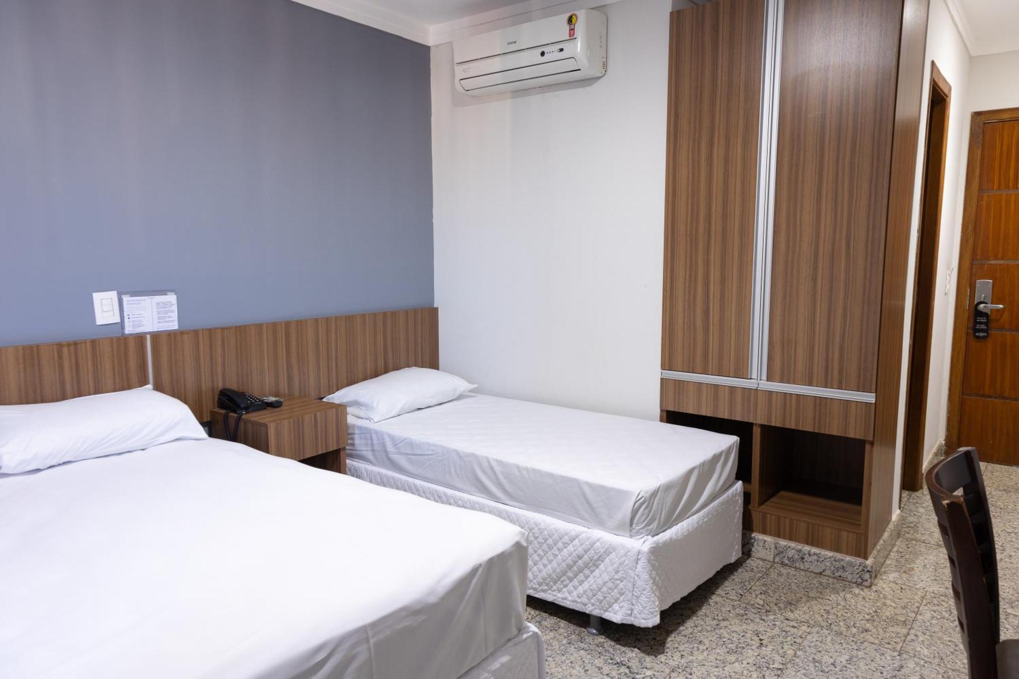 Bombonato Hotel - Facil Acesso Ao Aeroporto E Parque De Exposicoes Abcz Uberaba Ngoại thất bức ảnh