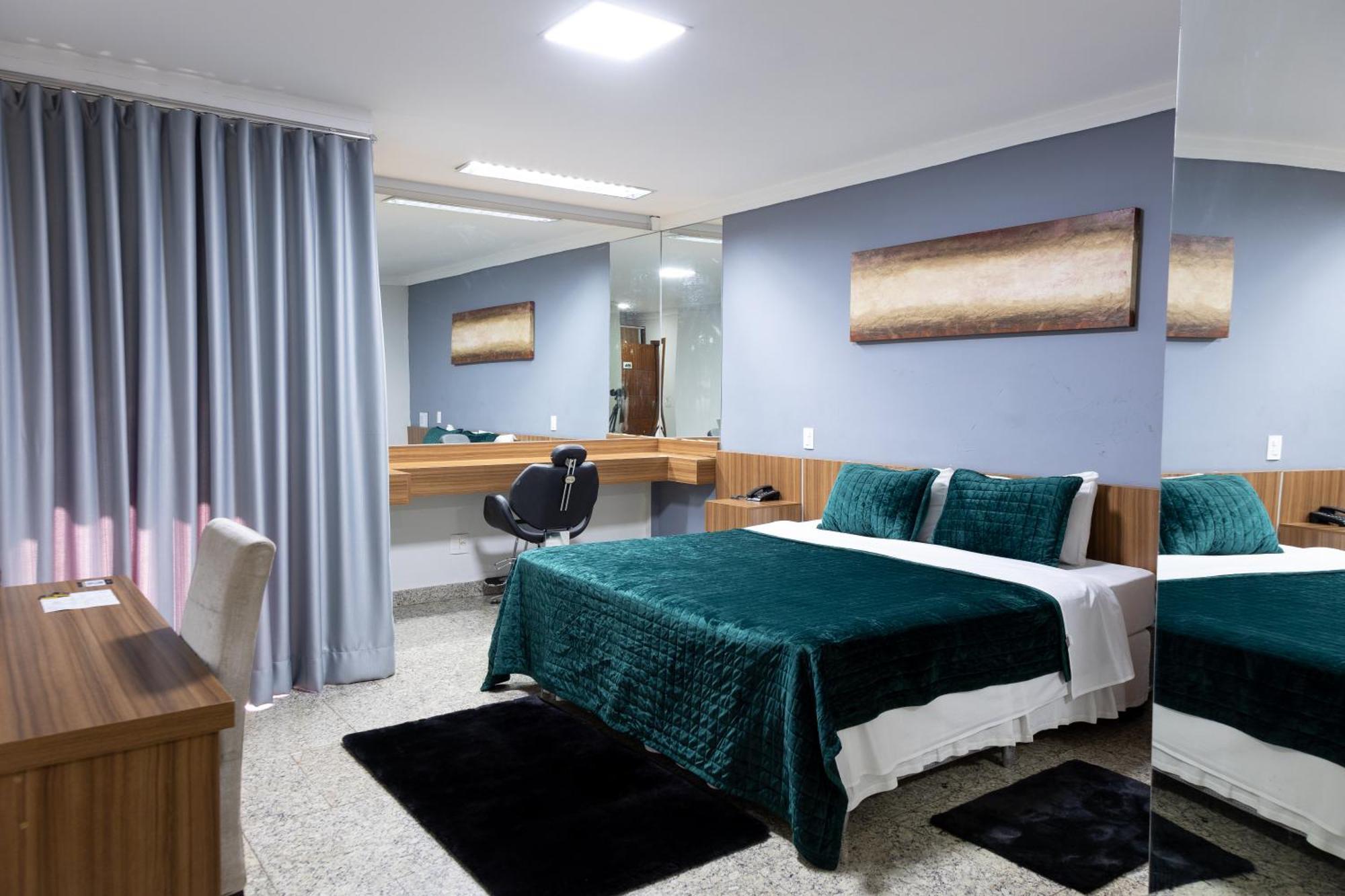 Bombonato Hotel - Facil Acesso Ao Aeroporto E Parque De Exposicoes Abcz Uberaba Ngoại thất bức ảnh